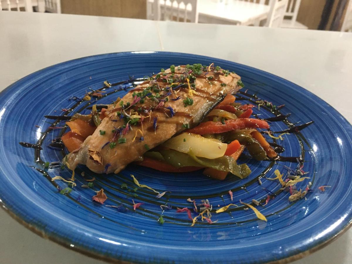 Hostal- Restaurante Estacion Via Verde 올베라 외부 사진